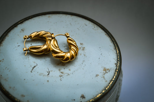 Flower Huggie Earring