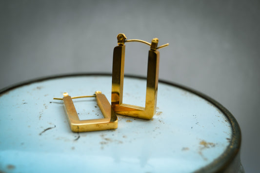 Square huggie Earring
