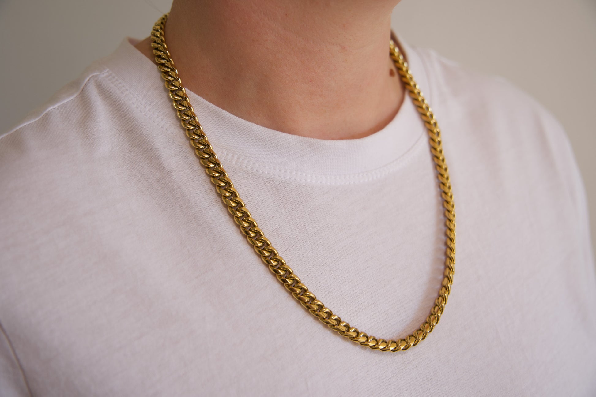Gold Cuban link chain necklace, 18k gold plated stainless steel with lobster clasp, Mac&Coco South Africa"